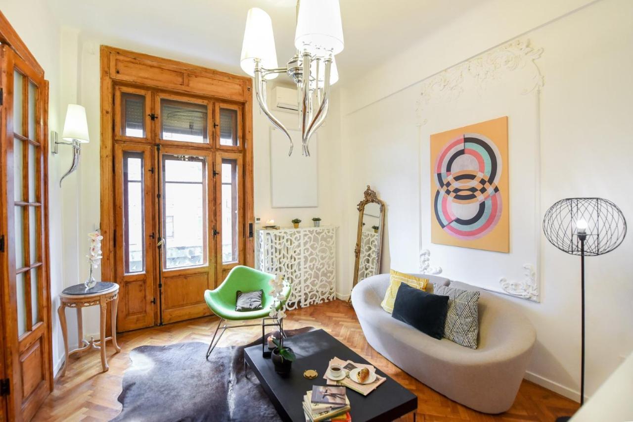 Love.Travel.Explore ♥️Apt W/ Balcony In Old Town Apartment บูคาเรสต์ ภายนอก รูปภาพ